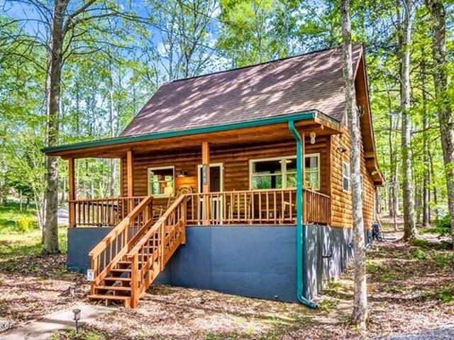 House for sale in Bee Spring, Kentucky