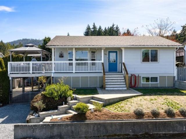 House for sale in Ladysmith, British Columbia
