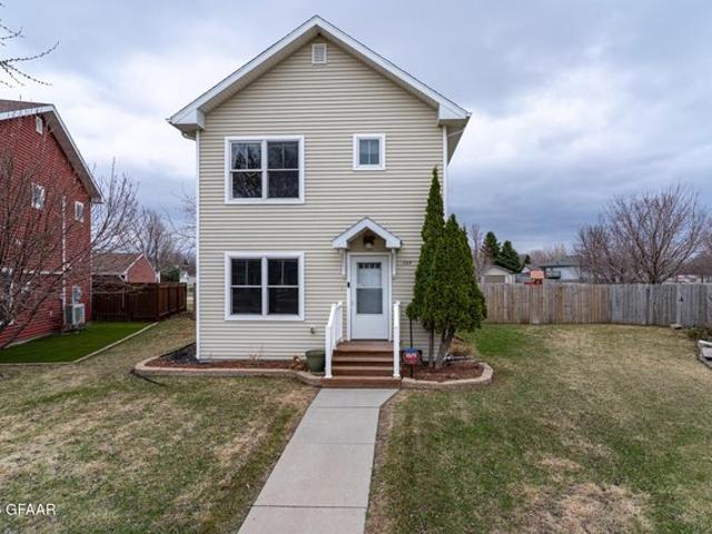 House for sale in Grand Forks, North Dakota