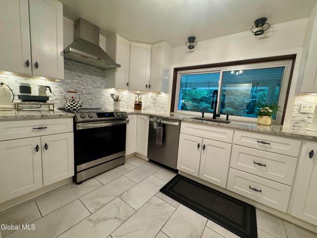 House for sale in Cleverdale, New York