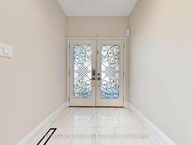 House for sale in Mississauga, Ontario
