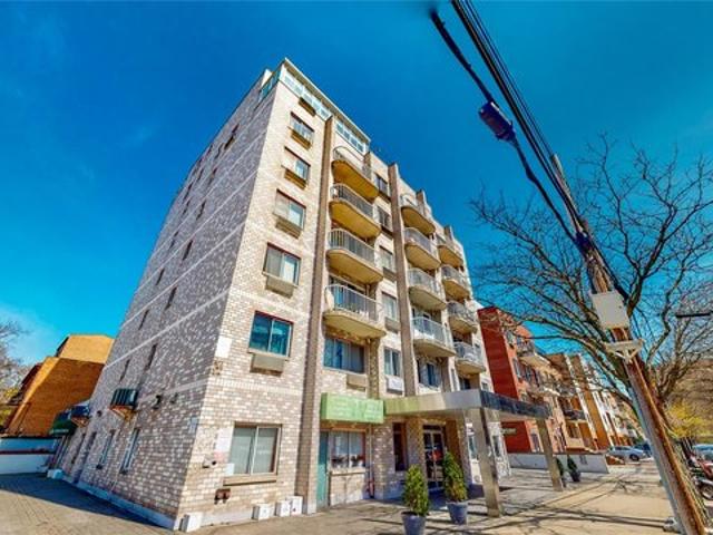 Condo for sale in Queens, Arverne
