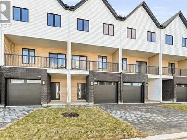 Townhouse for sale in Arva, Ontario