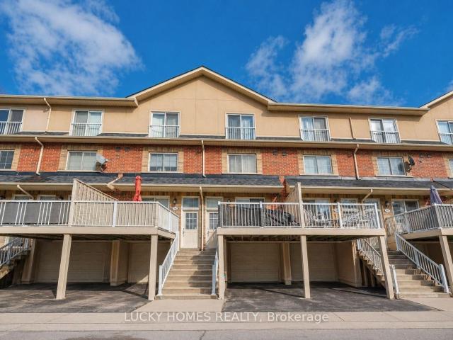 Townhouse for sale in Woburn, Ontario