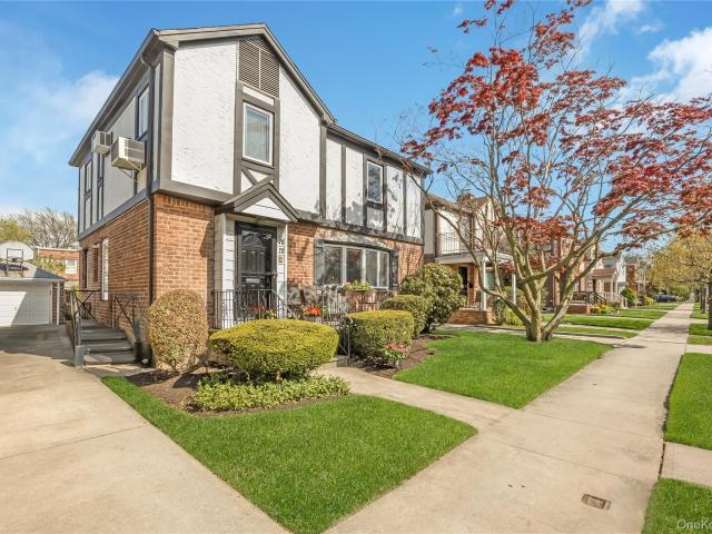 Property for sale in Queens, Arverne