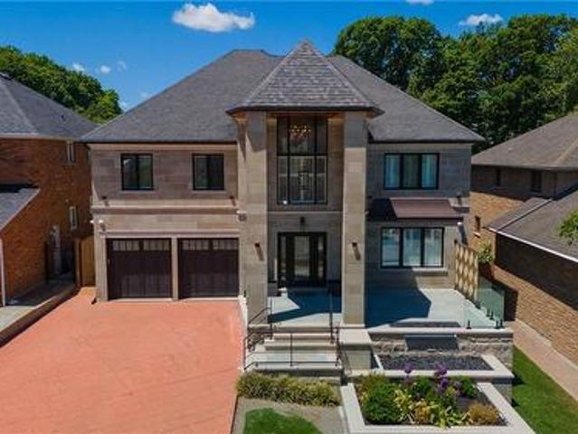 House for sale in Ancaster, Ontario