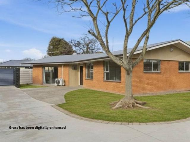 House for rent in Chaslands, Canterbury