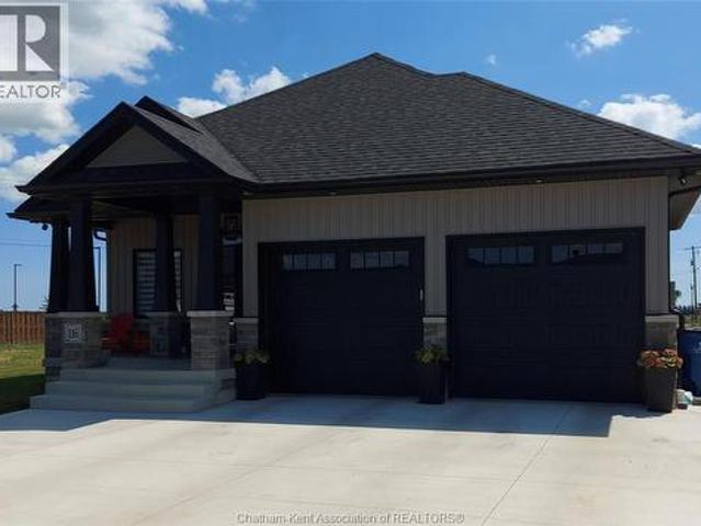 House for sale in Chatham–kent, Ontario