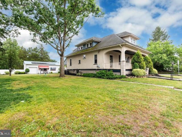 House for sale in Elmer, New Jersey