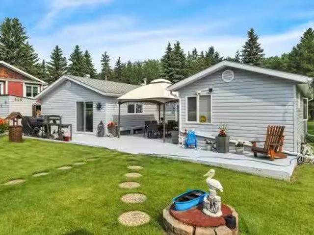 House for sale in Alberta
