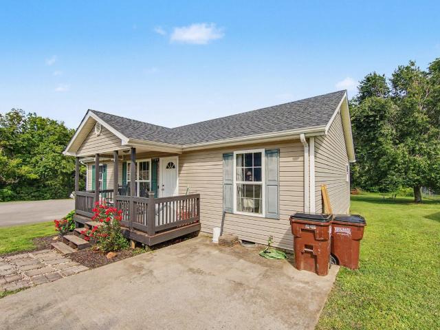 House for sale in Stanford, Kentucky