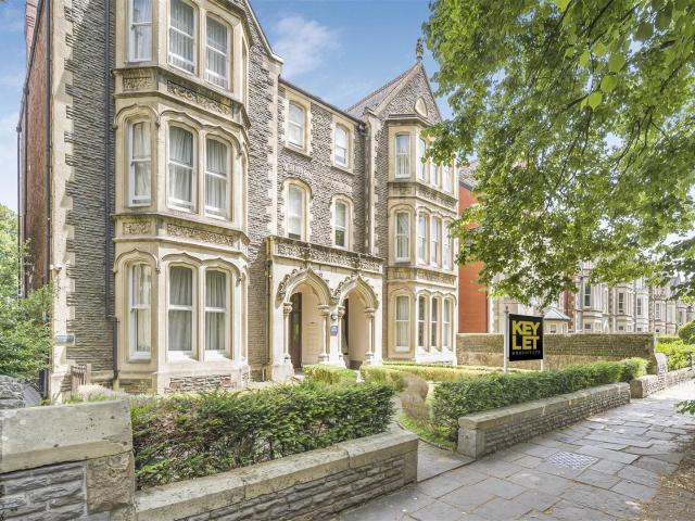Apartment for rent in Falcon Lodge, Wales