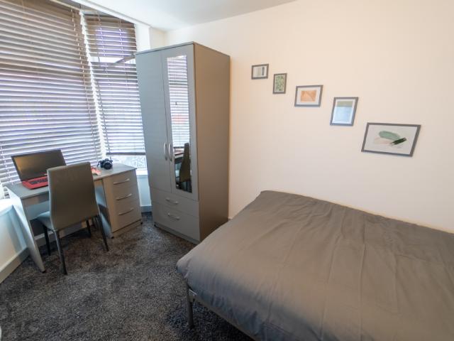 Room for rent in Stanley, Caldermill