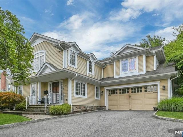 House for sale in Tenafly, New Jersey