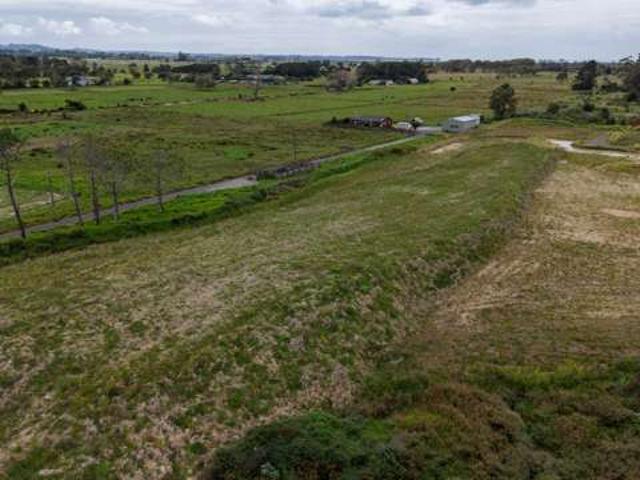 Property for sale in Parakai
