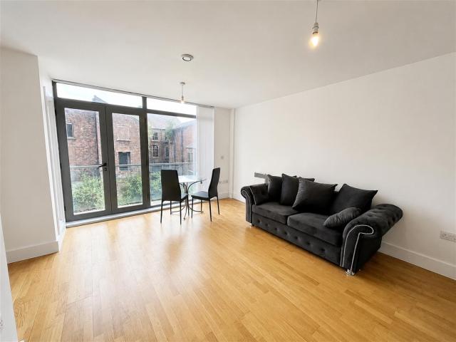 Apartment for rent in Ropewalks, Calderstones