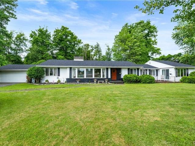 House for sale in Oneida, New York