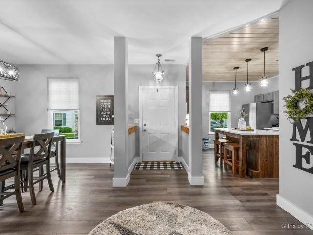 Townhouse for sale in North Aurora, Illinois