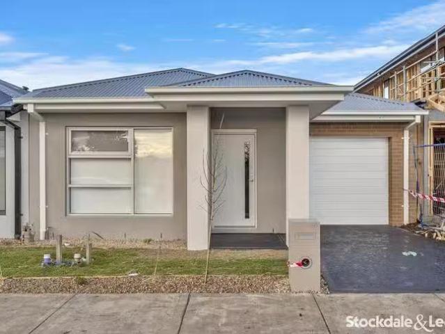 House for rent in Greenvale, Victoria
