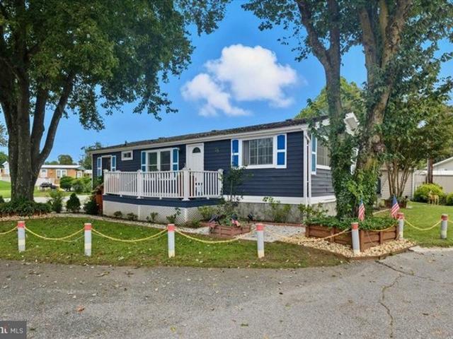 House for sale in Lothian, Maryland