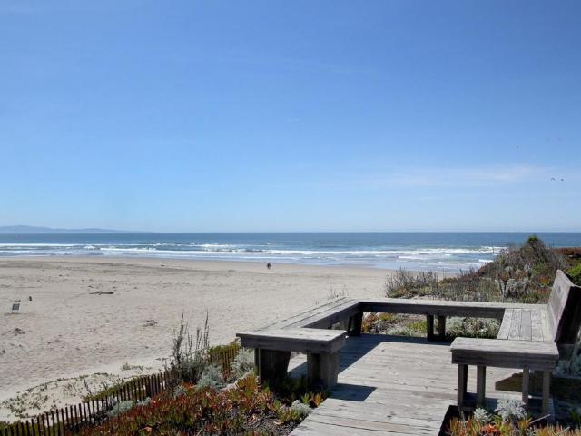 Condo for sale in Freedom, California