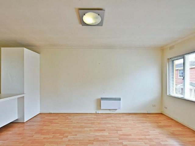Apartment for rent in Elsternwick, Melbourne