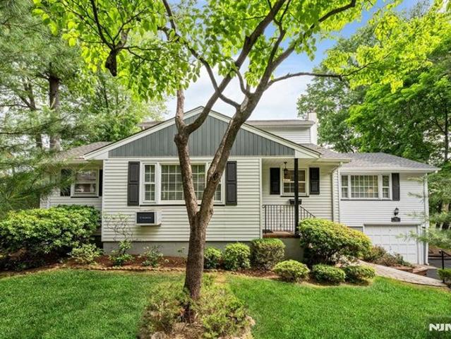 House for sale in Demarest, New Jersey