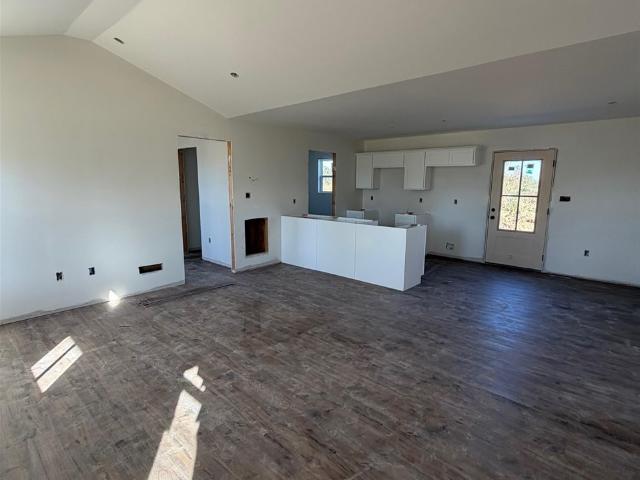 House for sale in Scottsville, Allen County