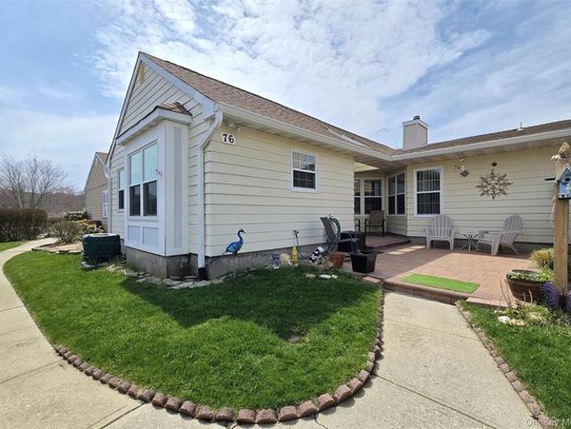 Condo for sale in Centereach, New York