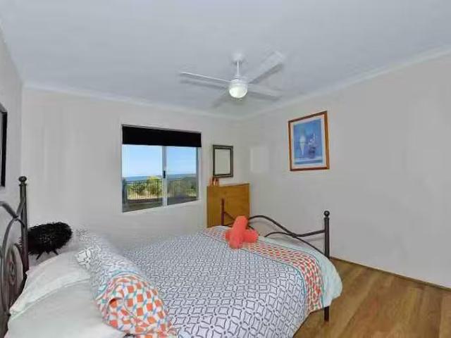 Apartment for rent in Halls Head
