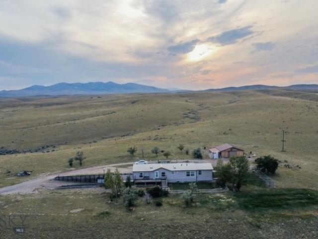 House for sale in Twin Bridges, Montana