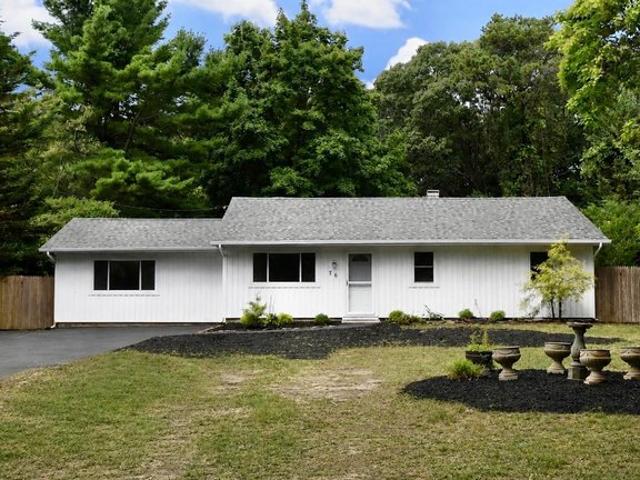 House for sale in Centereach, New York