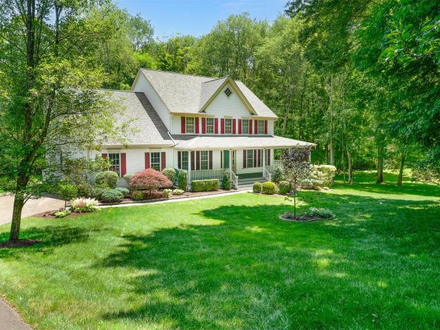 House for sale in Somers, Heritage Hills