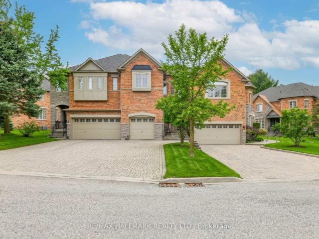 Townhouse for sale in Woburn, Ontario