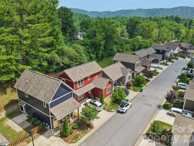 House for sale in Weaverville, North Carolina