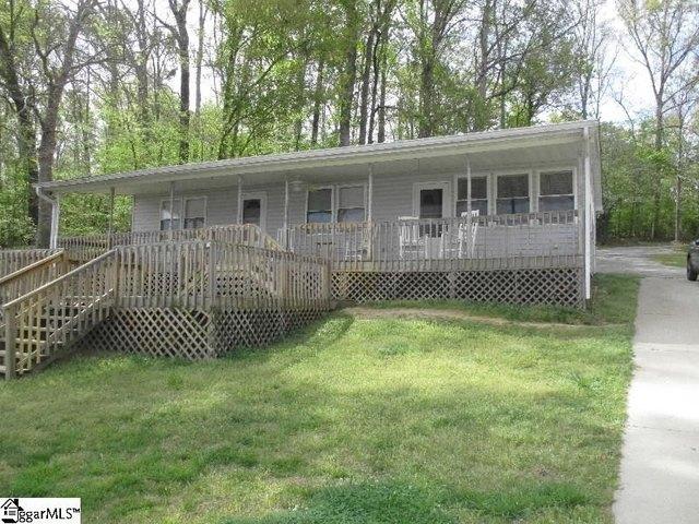 House for sale in Waterloo, South Carolina