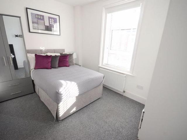 House for rent in Oakdale, Poole