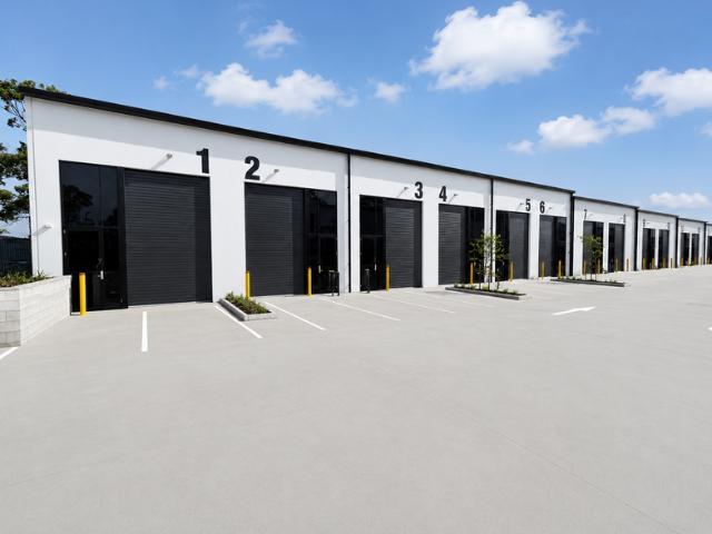 Warehouse for rent in Toombul, Queensland