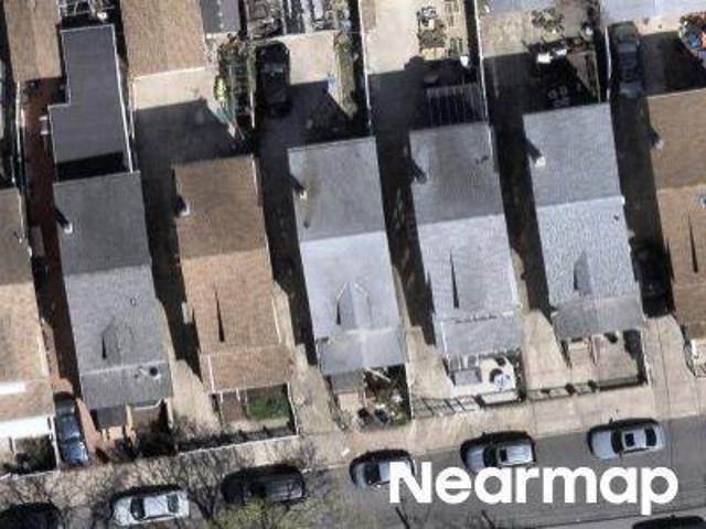 House for sale in Queens, Arverne