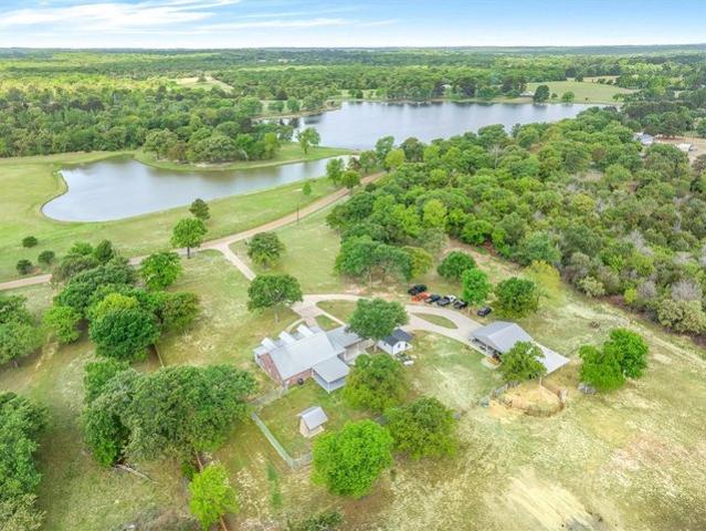 House for sale in Henderson, Texas