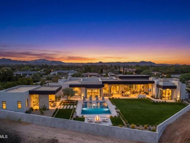 House for sale in Paradise Valley, Arizona