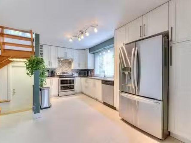 House for sale in Laval-ouest, Quebec