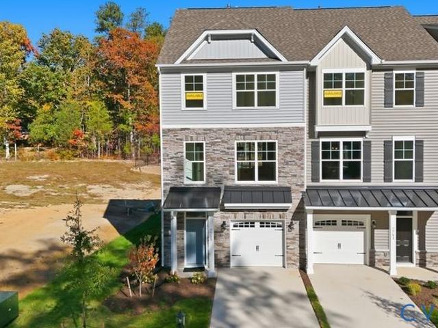 Townhouse for sale in Virginia