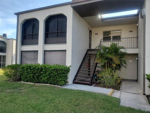Condo for sale in Seminole, Florida