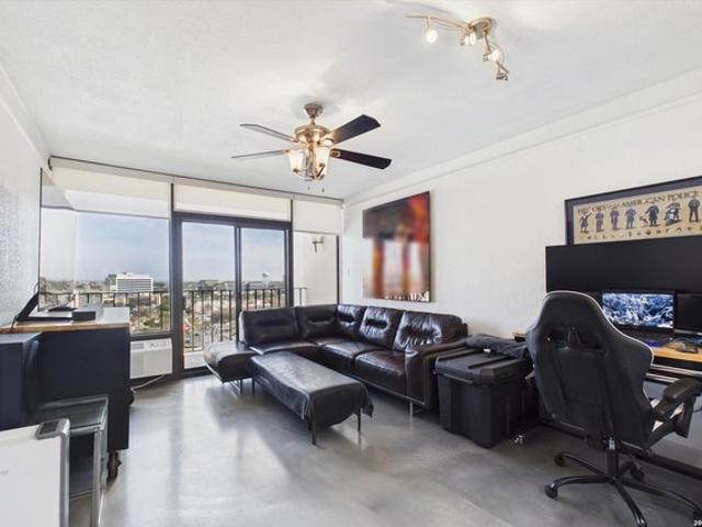 Condo for sale in Leesville, Texas