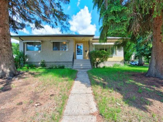 House for sale in Forest Heights, Edmonton