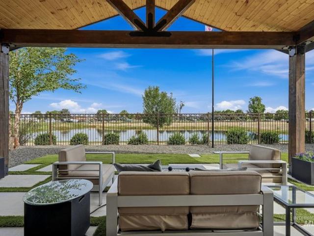 House for sale in Eagle, Idaho