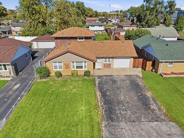 House for sale in Bridgeview, Cook County