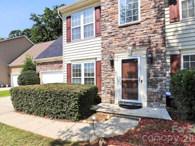 House for sale in Greylock, Matthews