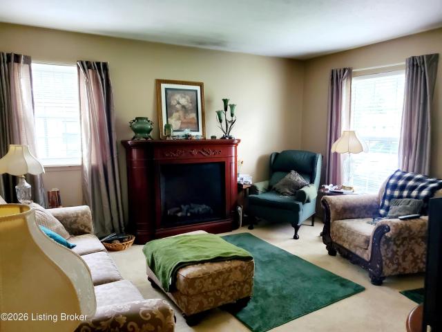 House for sale in Louisville, Jefferson County